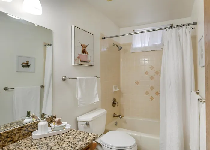 Swim W/ A View! Family Retreat Near Havasu Holiday home *